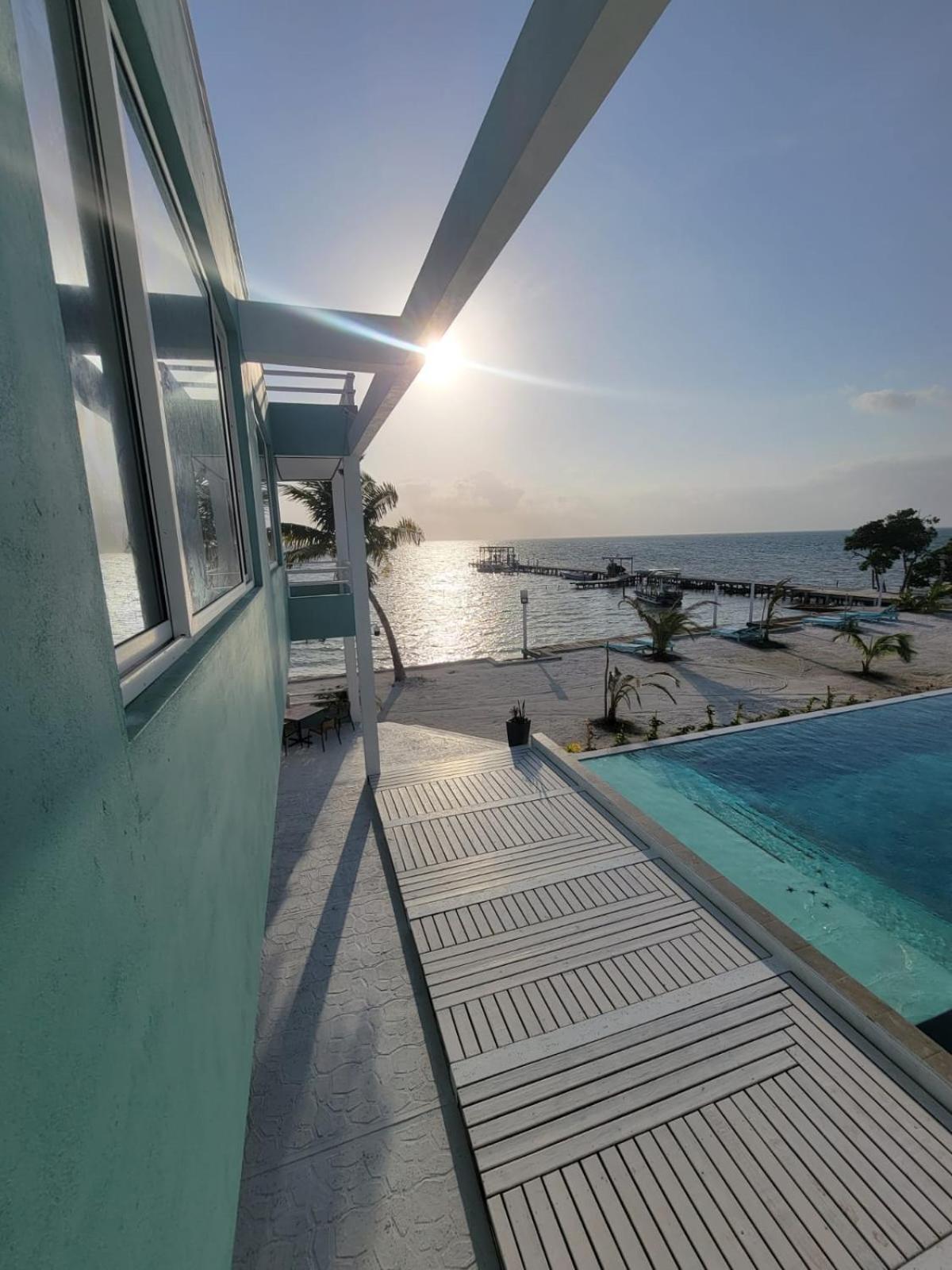 Island Magic Villas Кей-Колкер Екстер'єр фото
