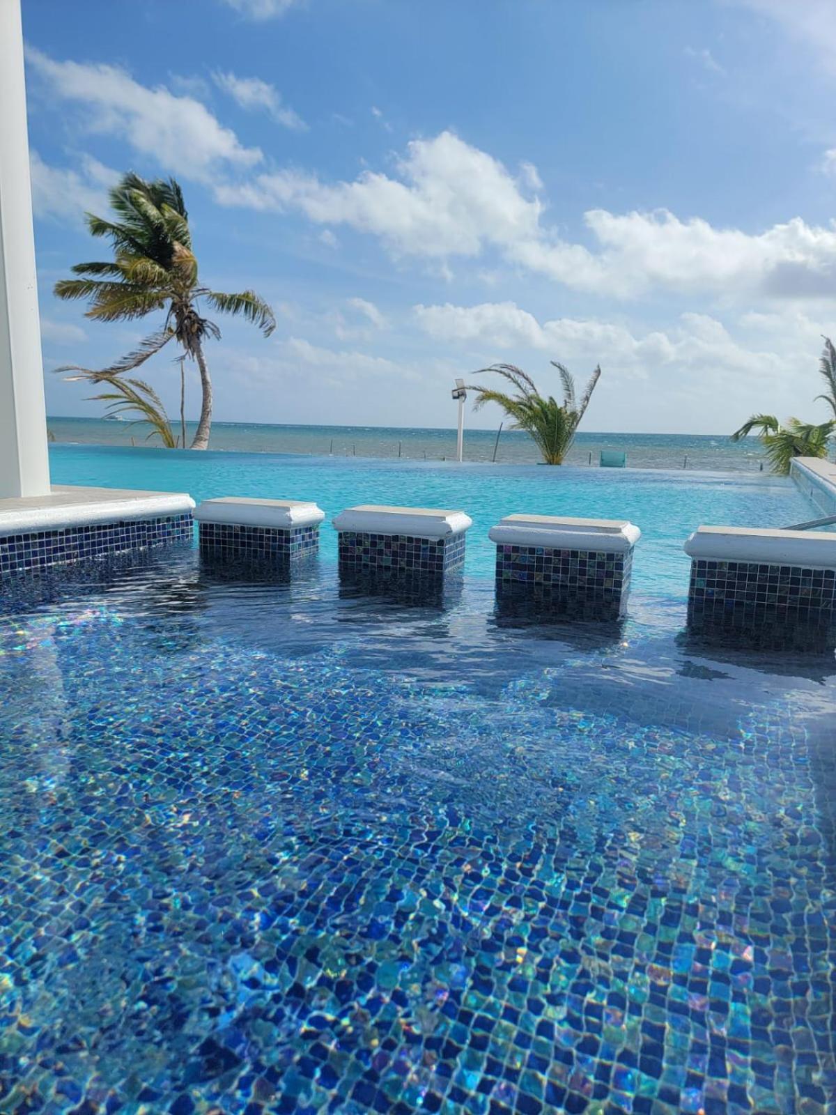 Island Magic Villas Кей-Колкер Екстер'єр фото